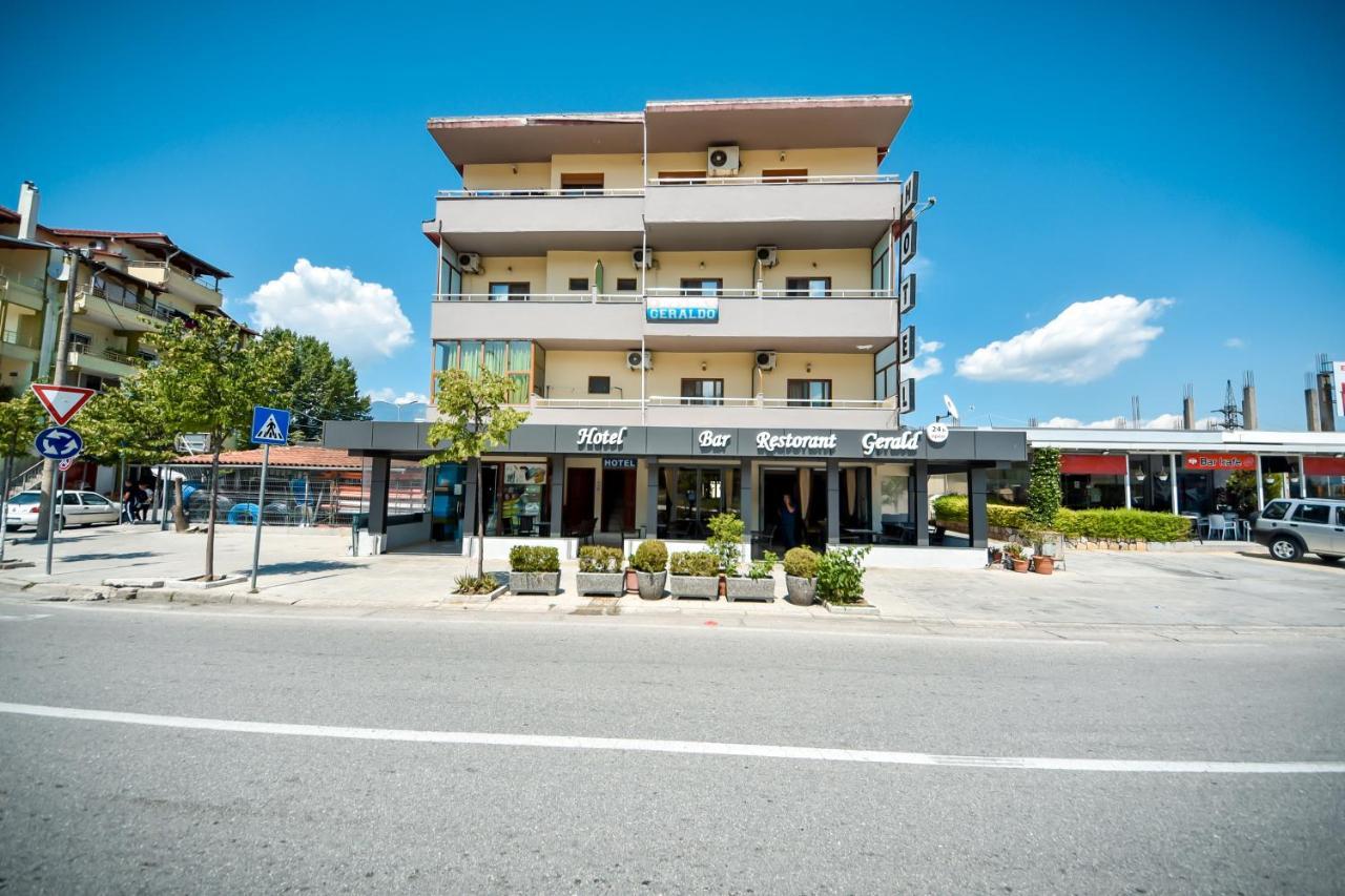 Double Room In Hotel Geraldo Kakavije Εξωτερικό φωτογραφία